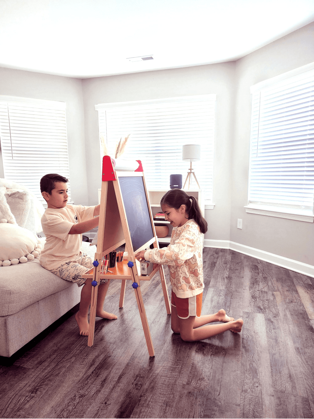 easel for kids